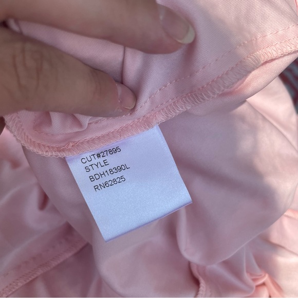 TADASHI SHOJI Embroidered Lace Cape Dress in Rose Quartz (Altered) - Picture 9 of 11